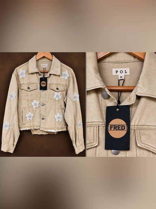 POL Jackets & Blazers - POL Pearl Flower Appliqué Cropped Denim Jacket Beige Tan Raw Hem Size S NWT